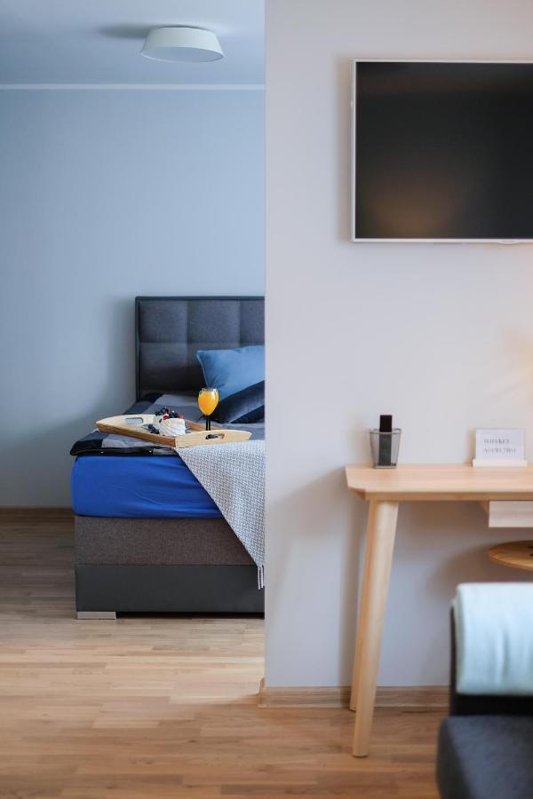 Ohtu Poik 2 City Center Basement Apartment Pärnu Dış mekan fotoğraf