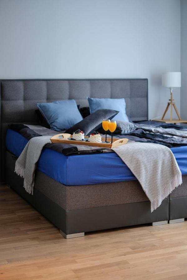 Ohtu Poik 2 City Center Basement Apartment Pärnu Dış mekan fotoğraf